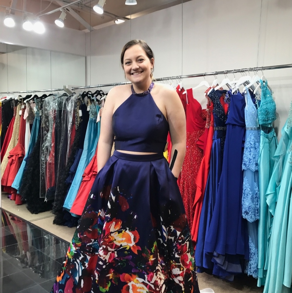 Elle Wilde prom dress